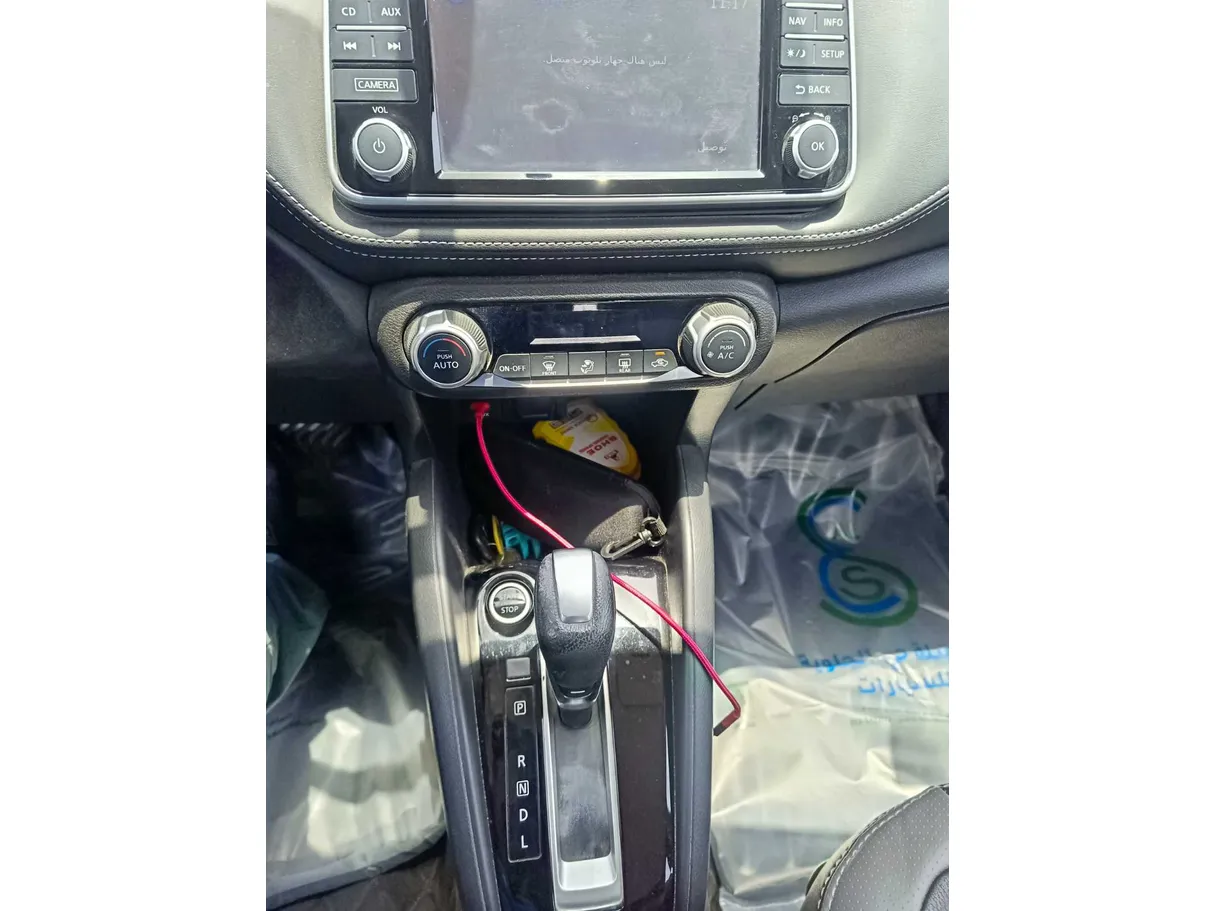 Car image 22
