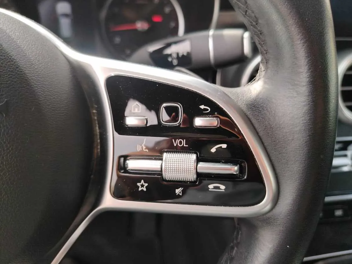 Car image 42