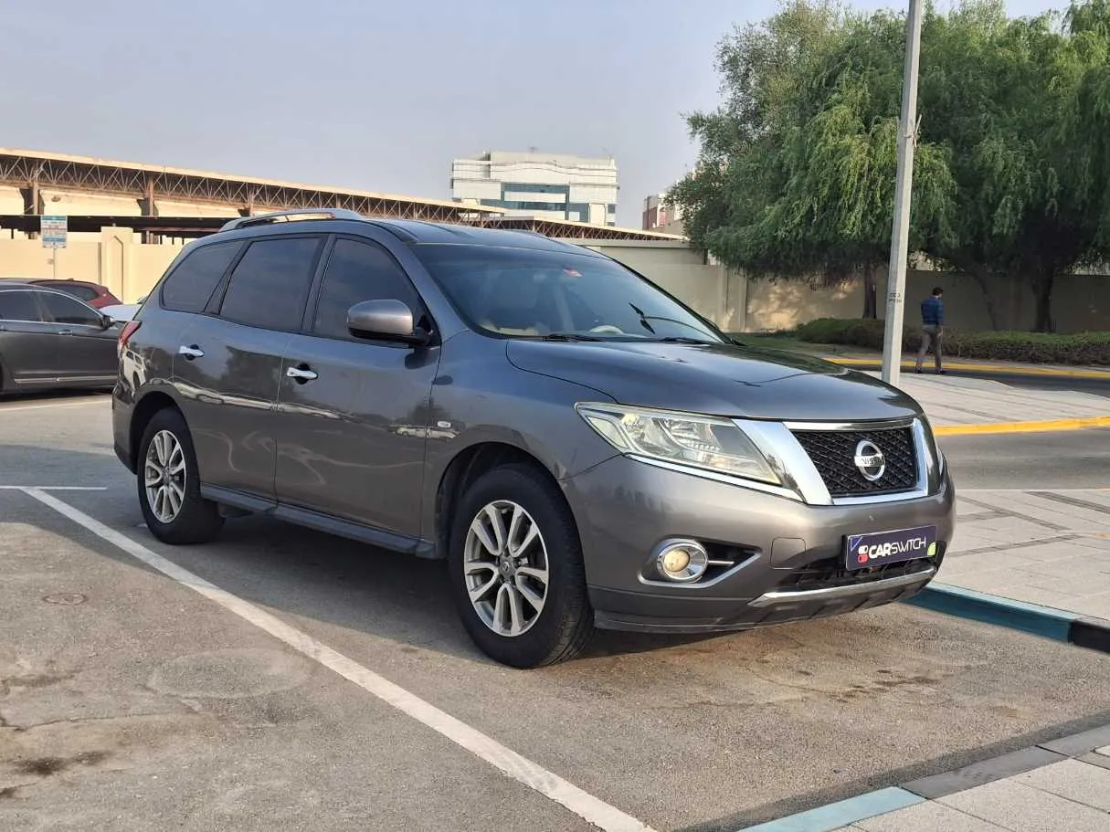 Car image 3