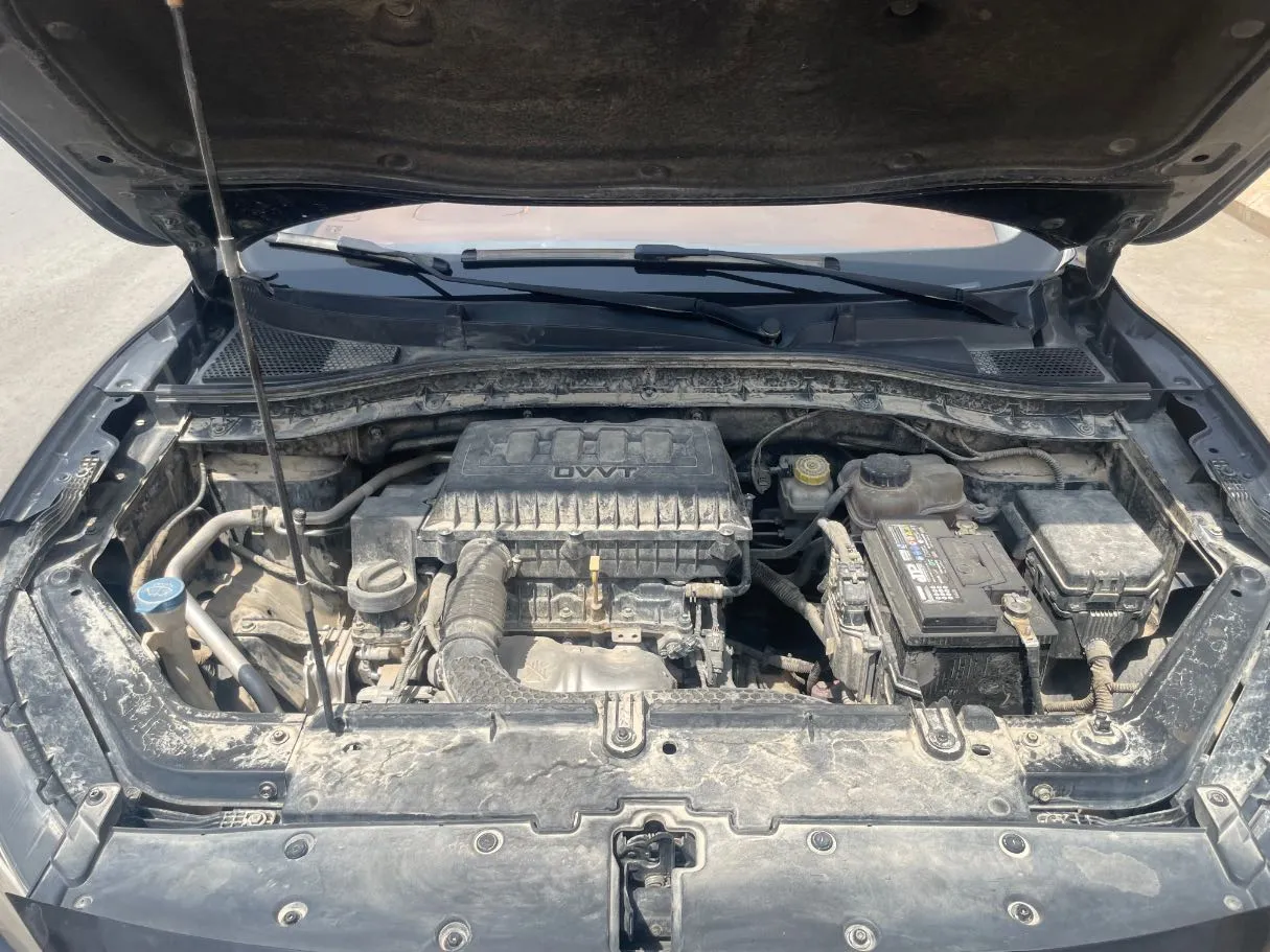 Car image 23
