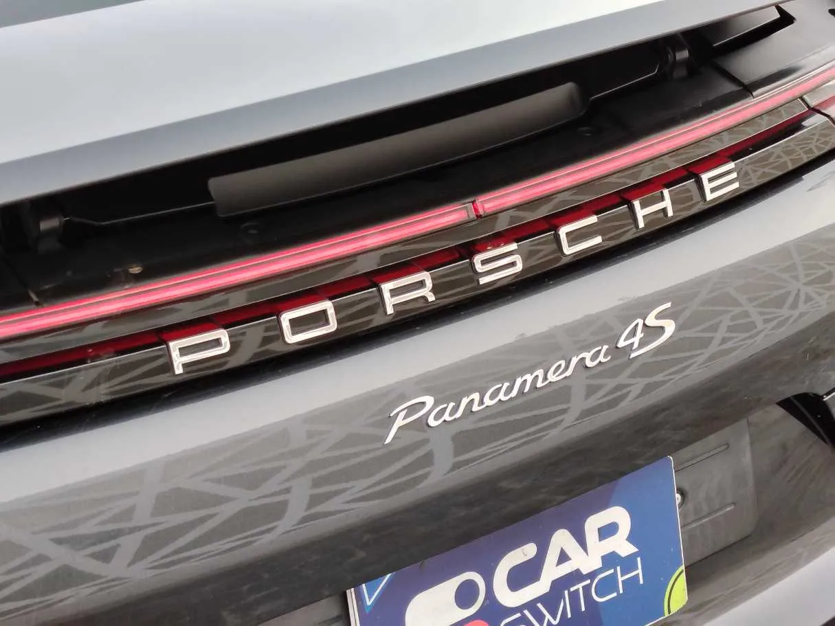 Car image 40