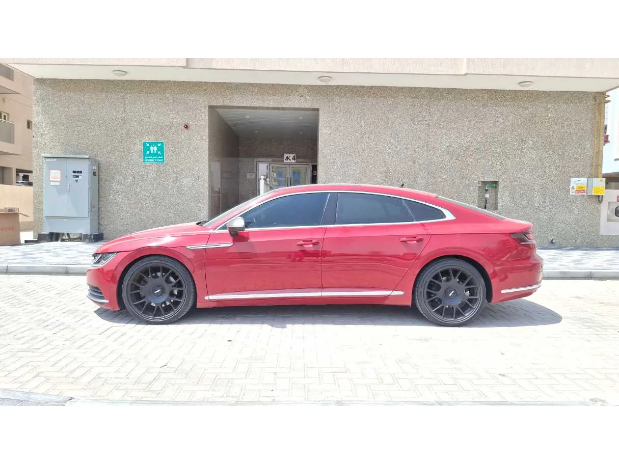 Car image 8