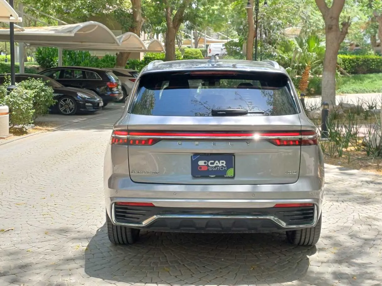Car image 6