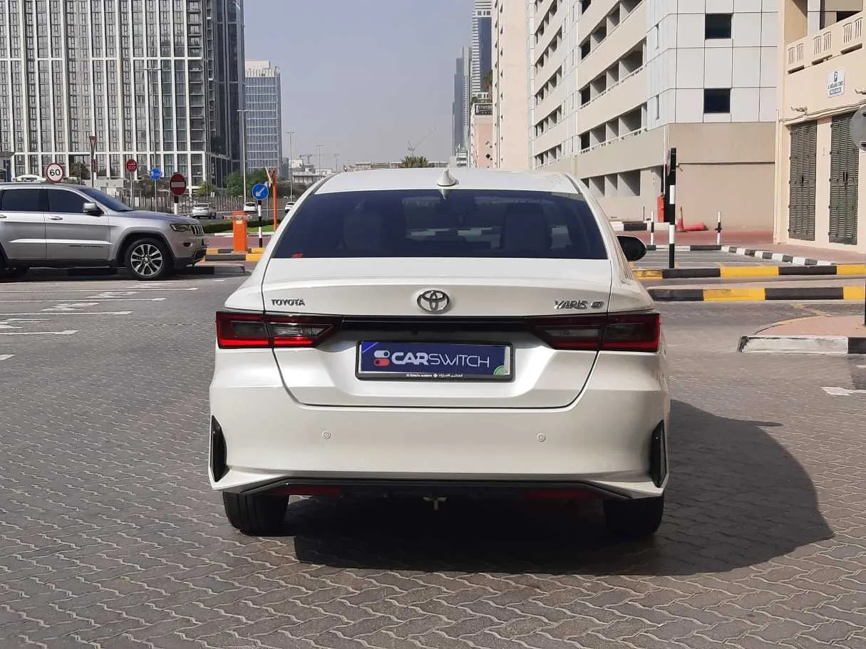 Car image 6