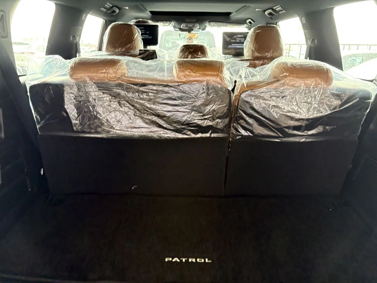 Car image 23