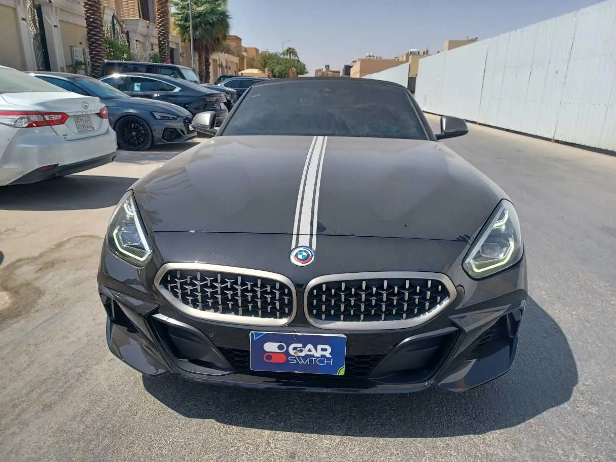 Car image 3