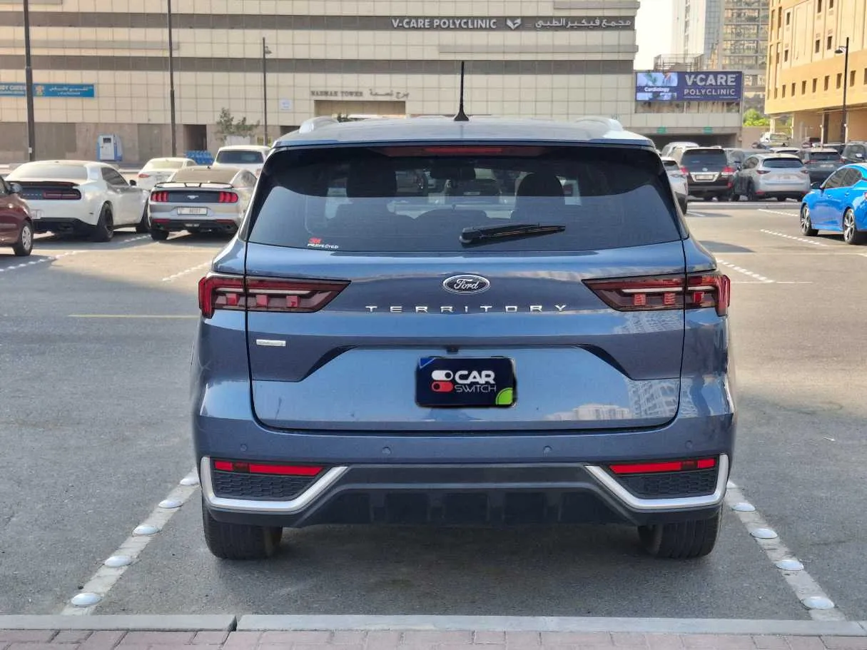 Car image 6
