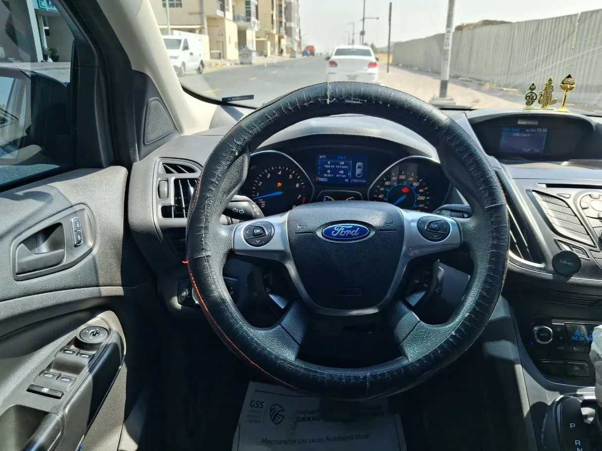 Car image 18