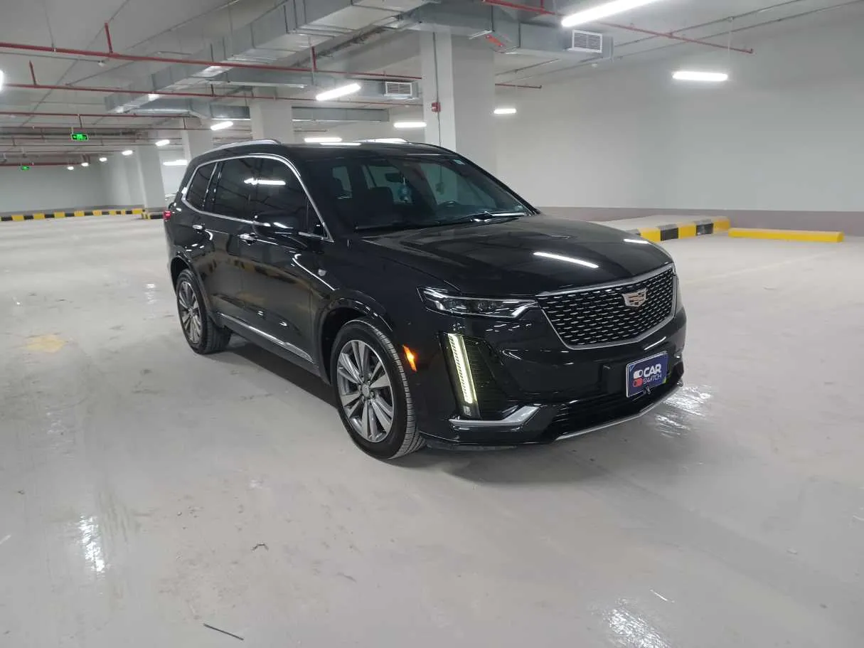 Car image 3