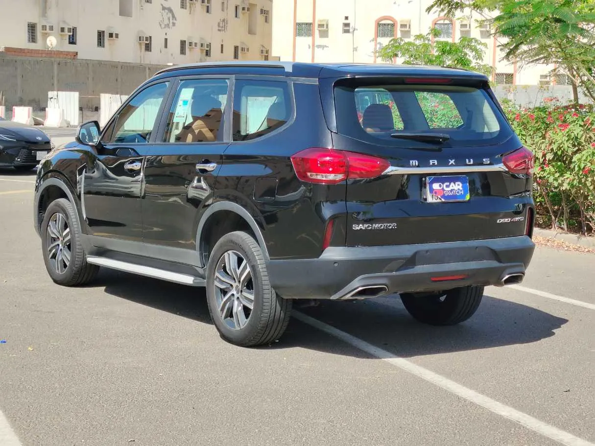 Car image 5