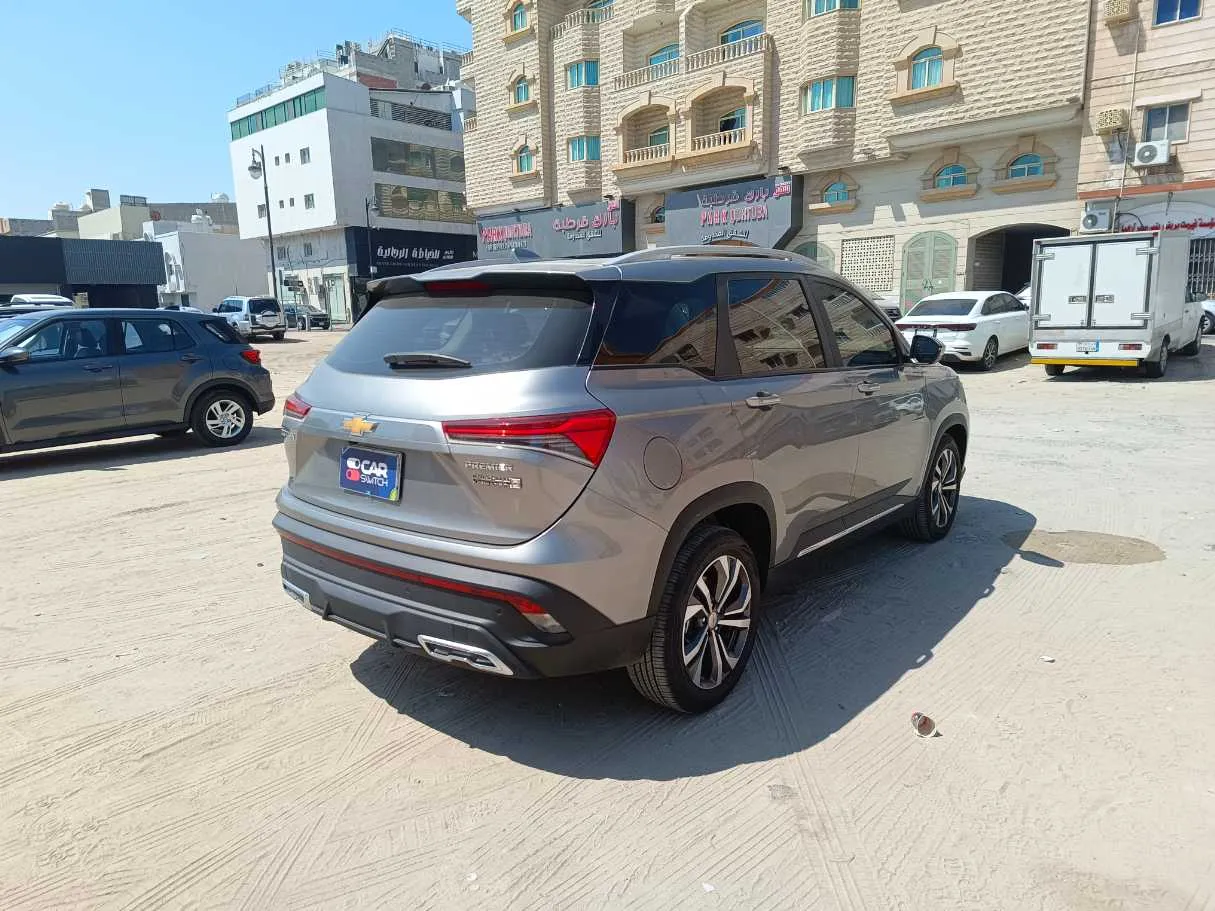 Car image 5