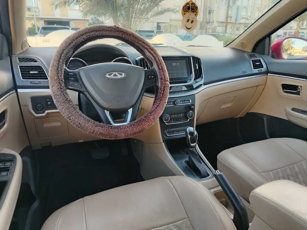 Car image 23