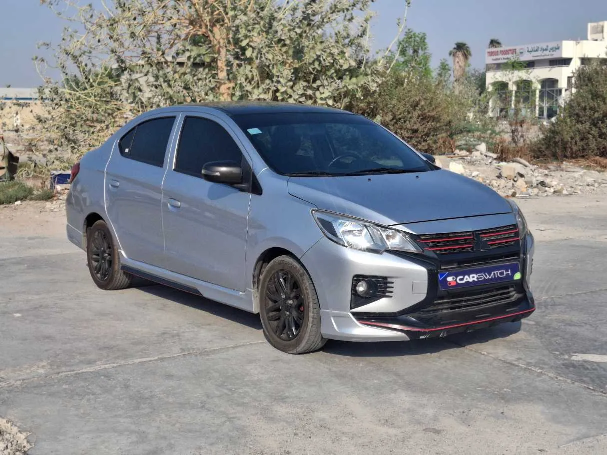 Car image 3