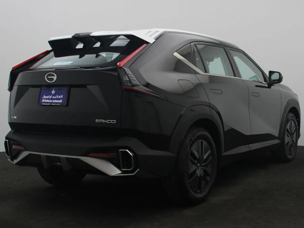 Car image 2