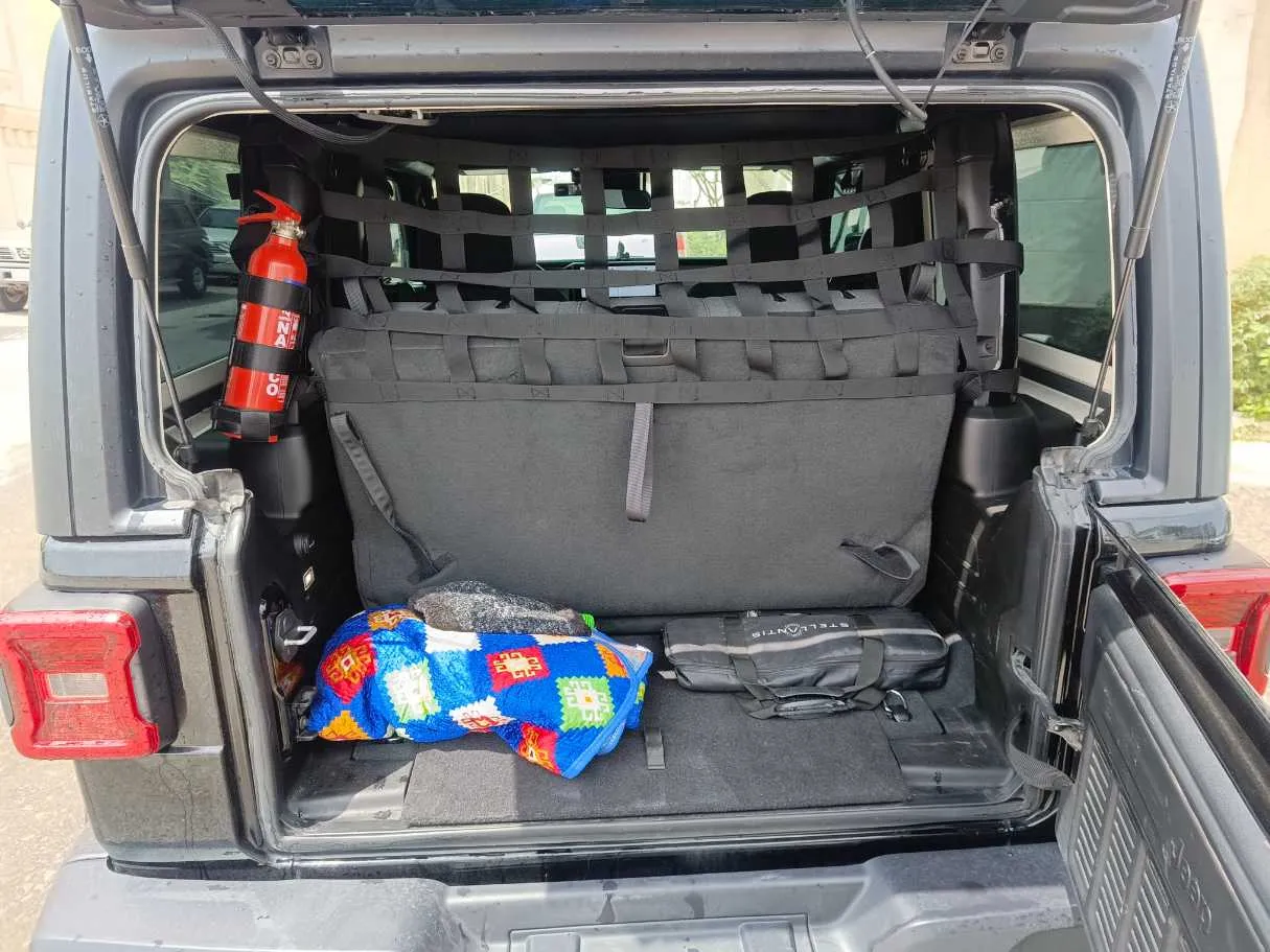 Car image 24