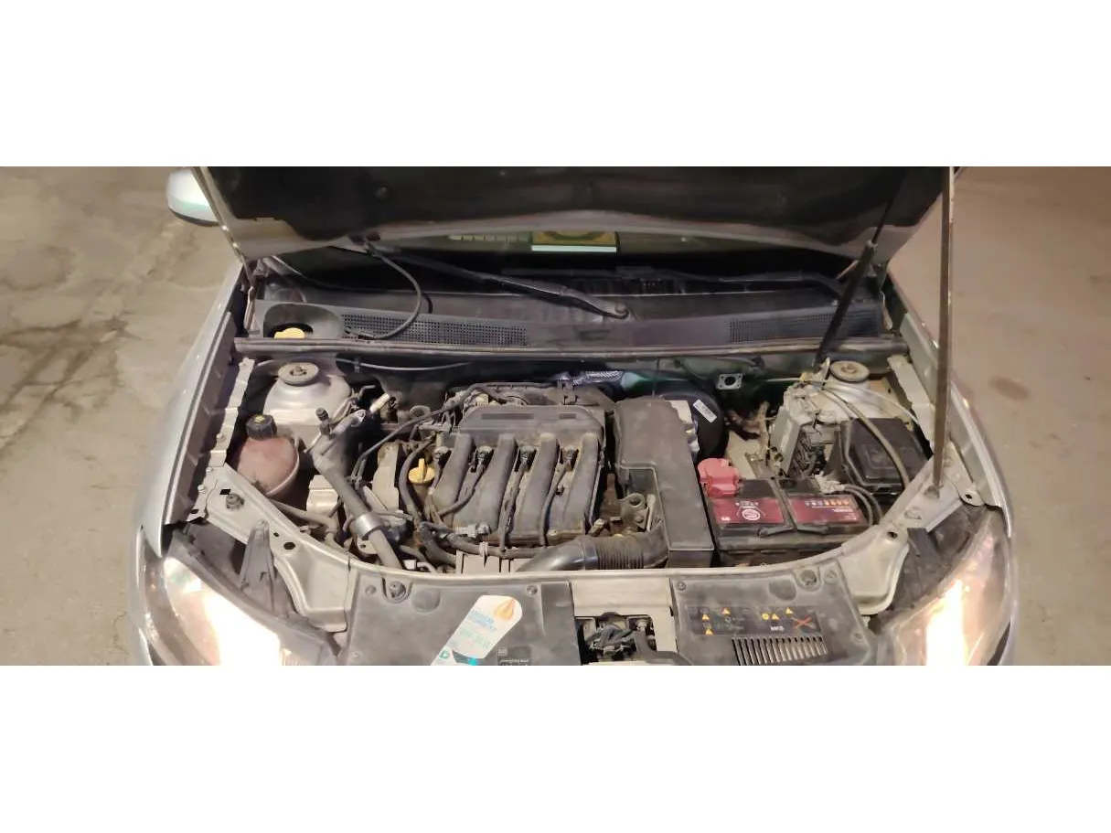 Car image 24