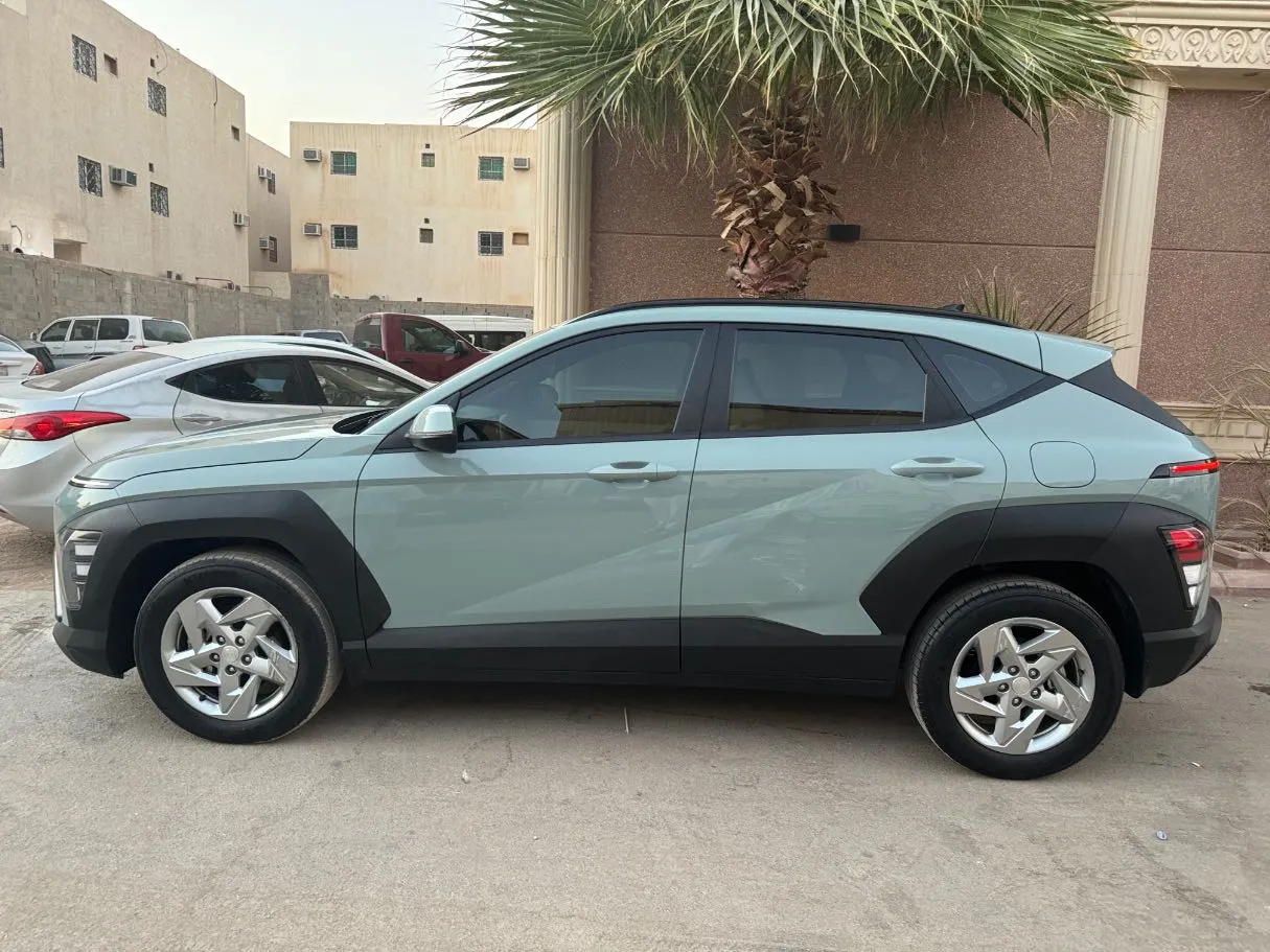 Car image 6
