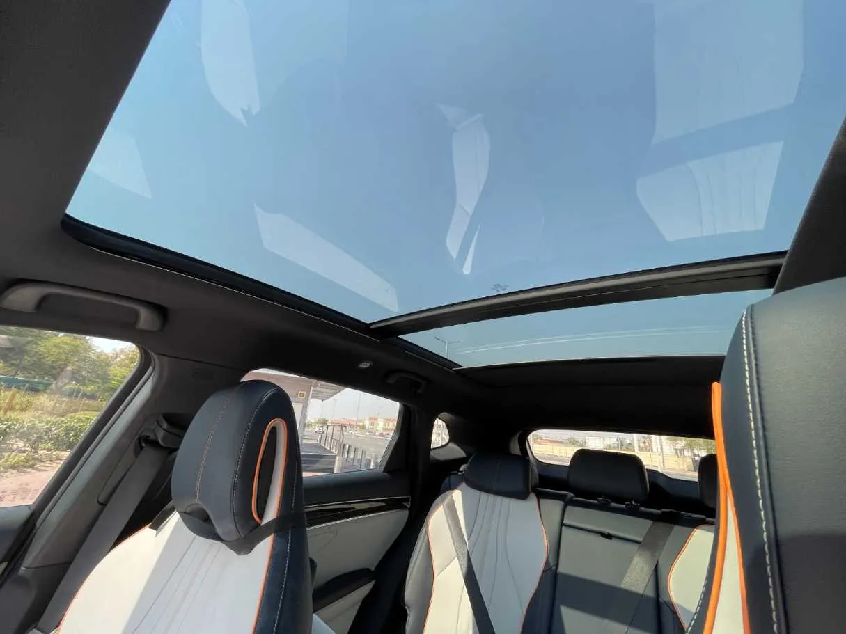 Car image 35
