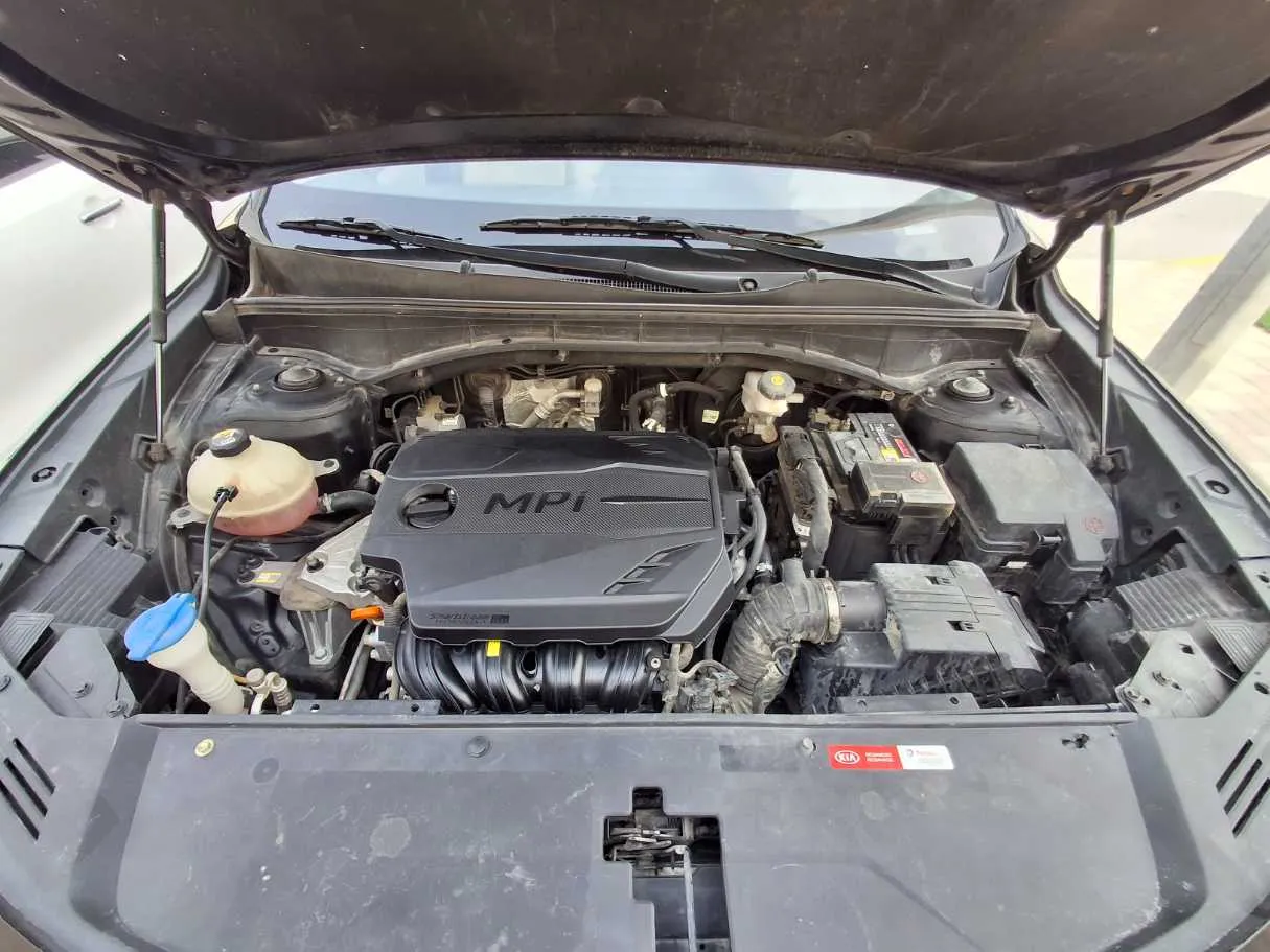 Car image 20