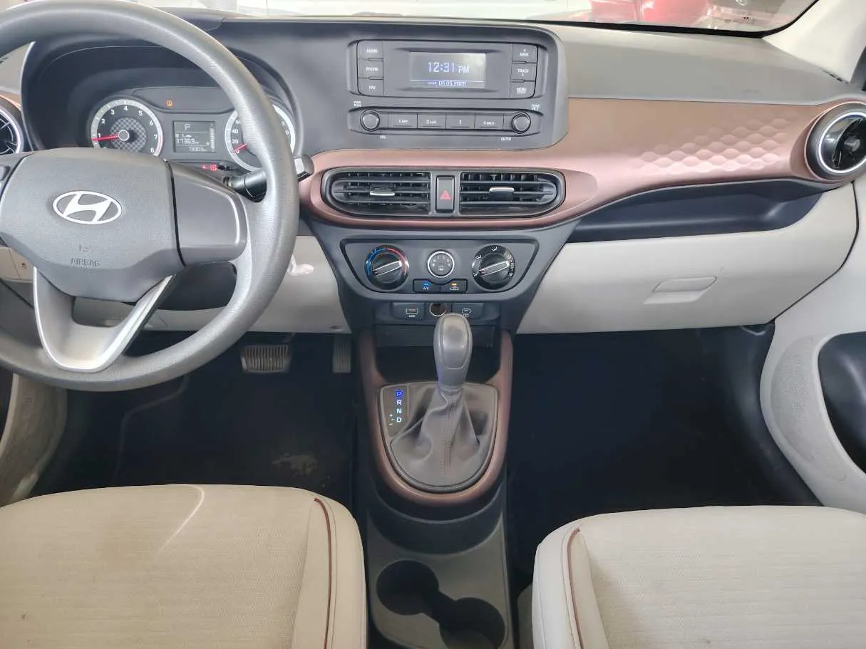 Car image 20