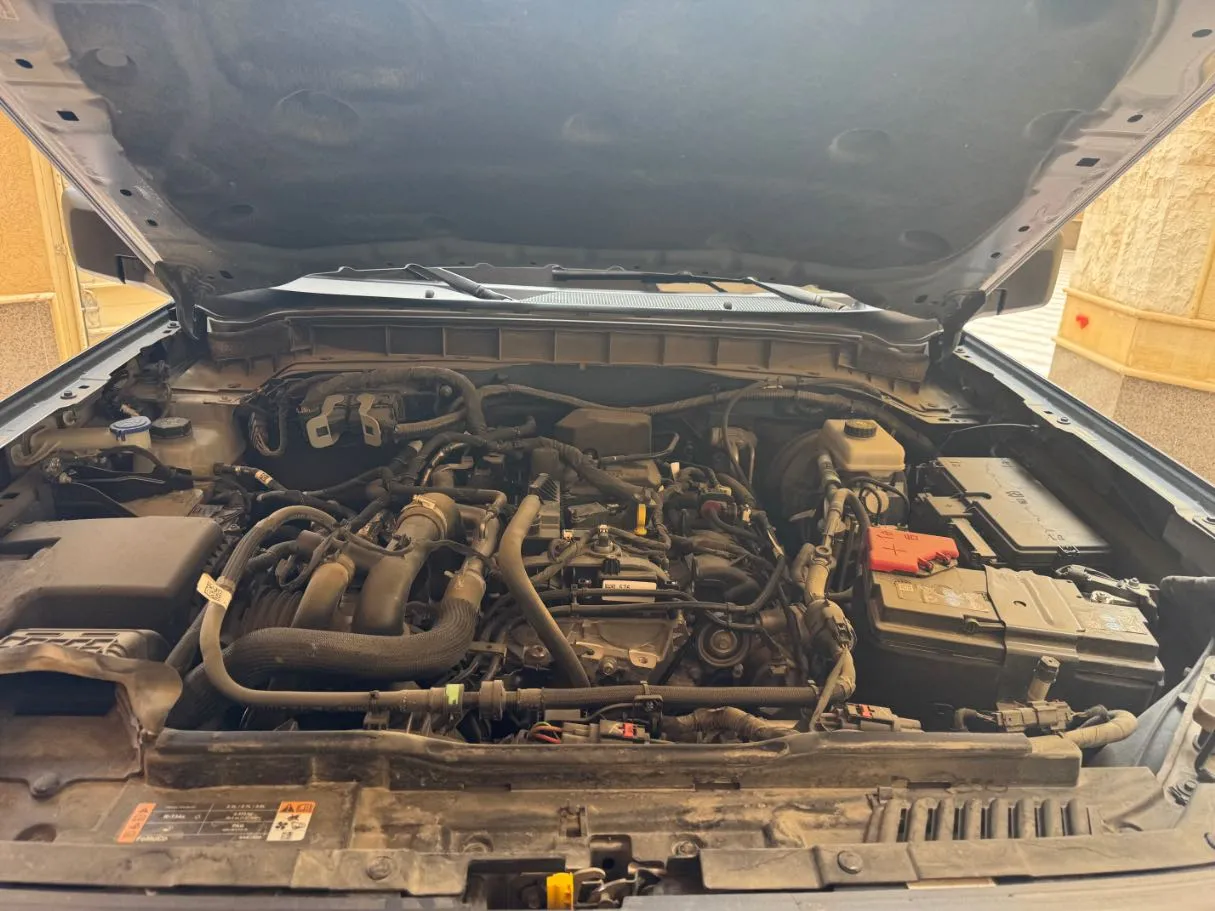 Car image 18