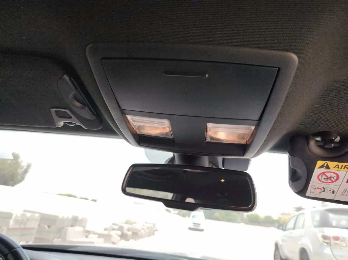 Car image 34