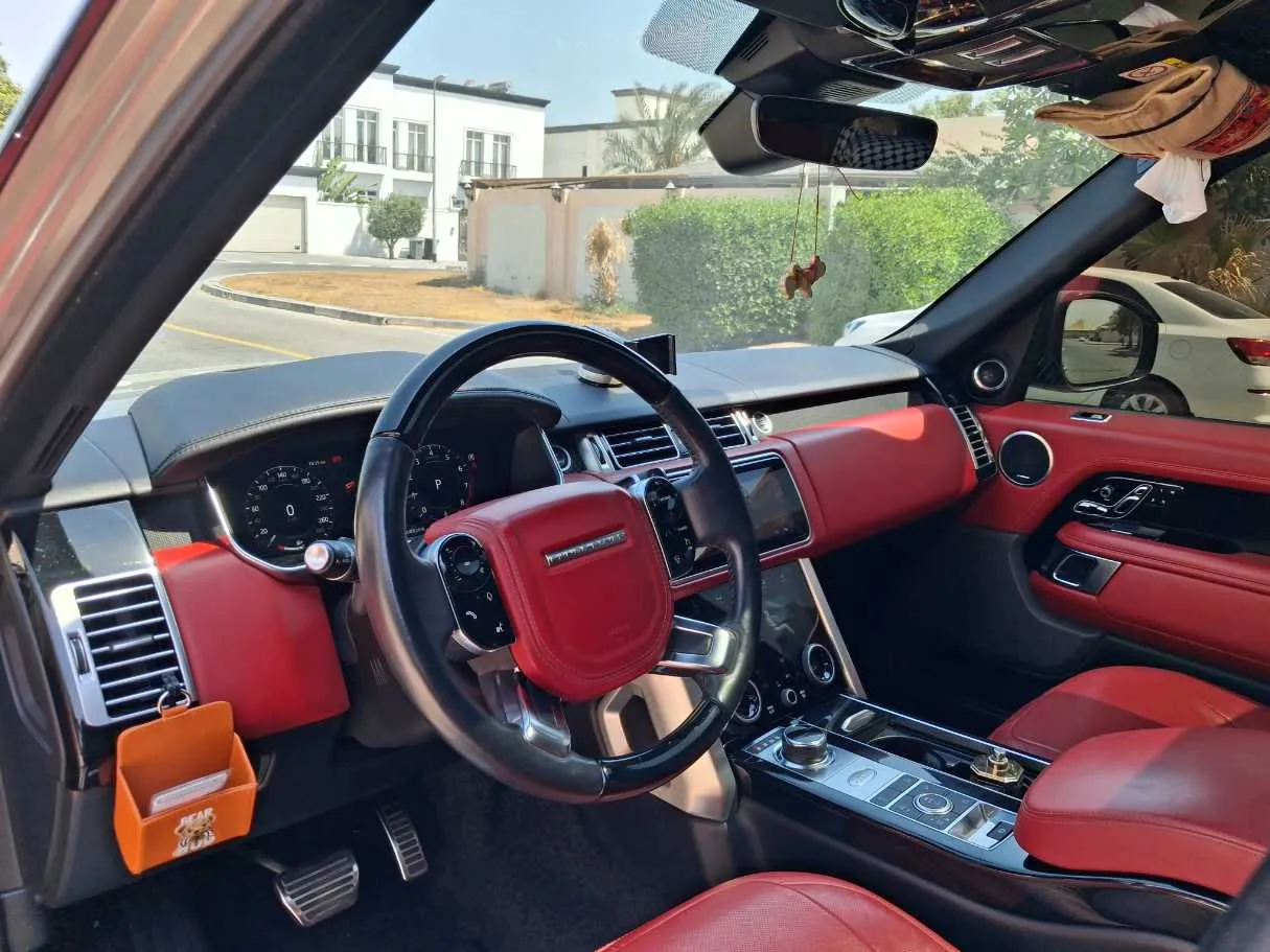 Car image 11