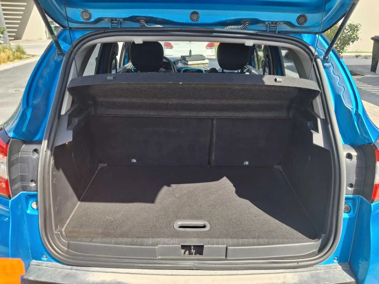 Car image 20