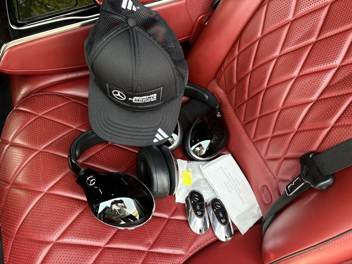 Car image 32