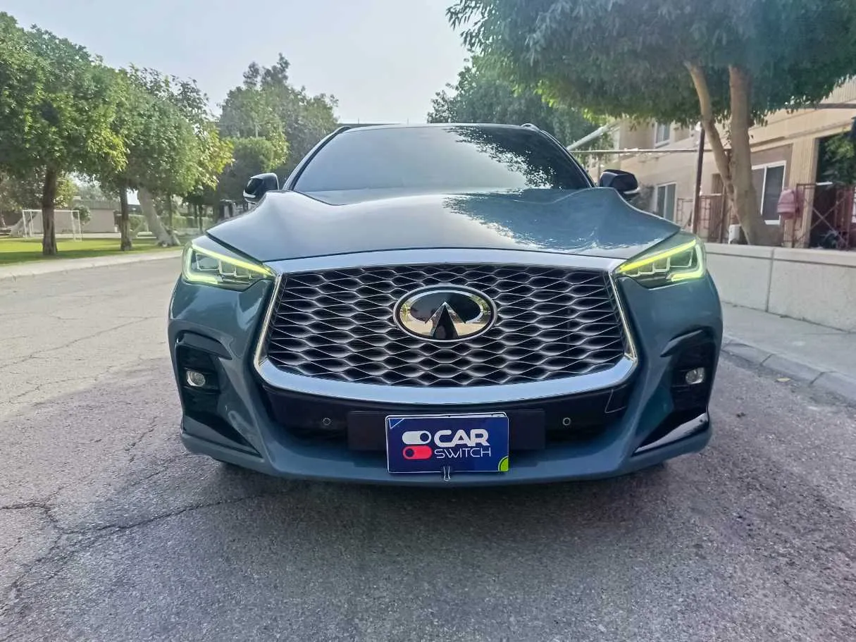 Car image 2