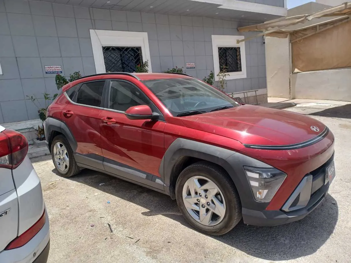 Car image 4