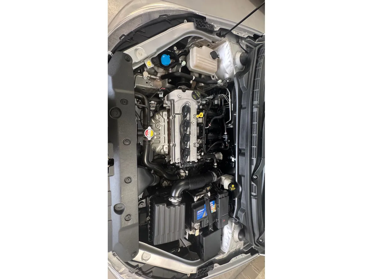Car image 24