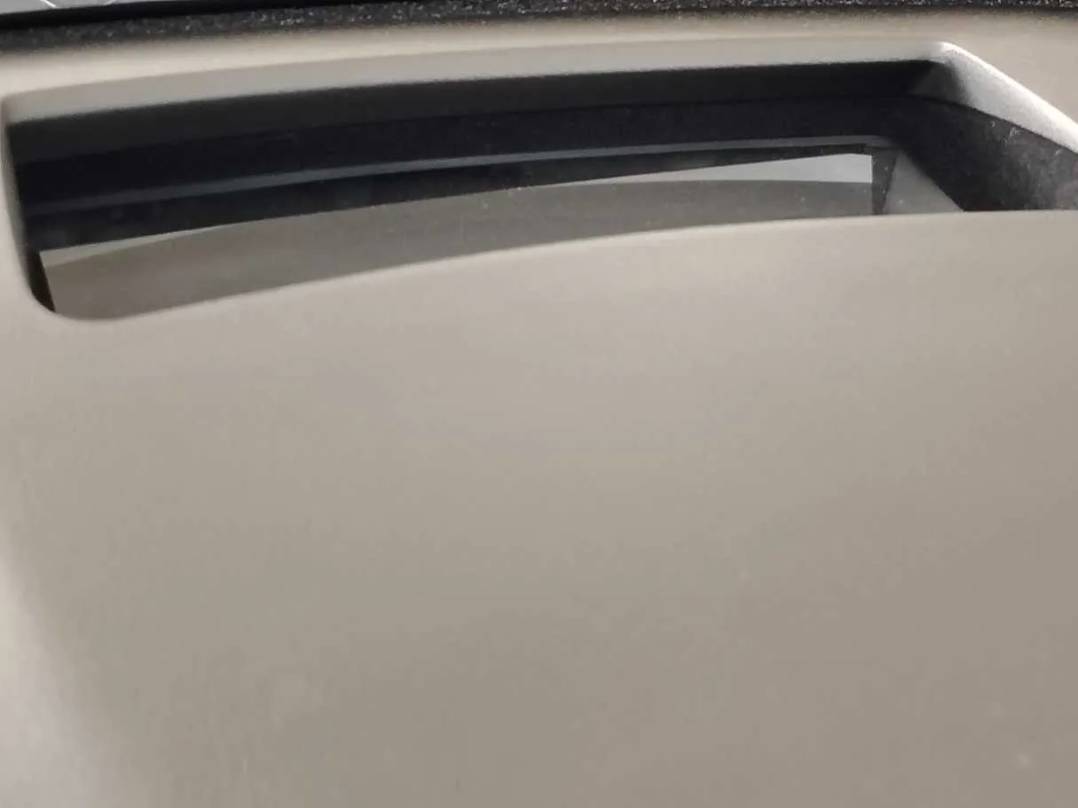 Car image 33