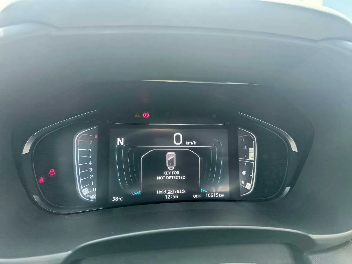 Car image 26