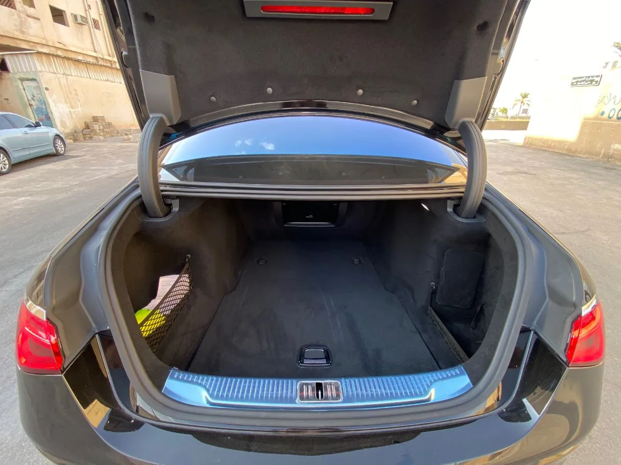 Car image 22