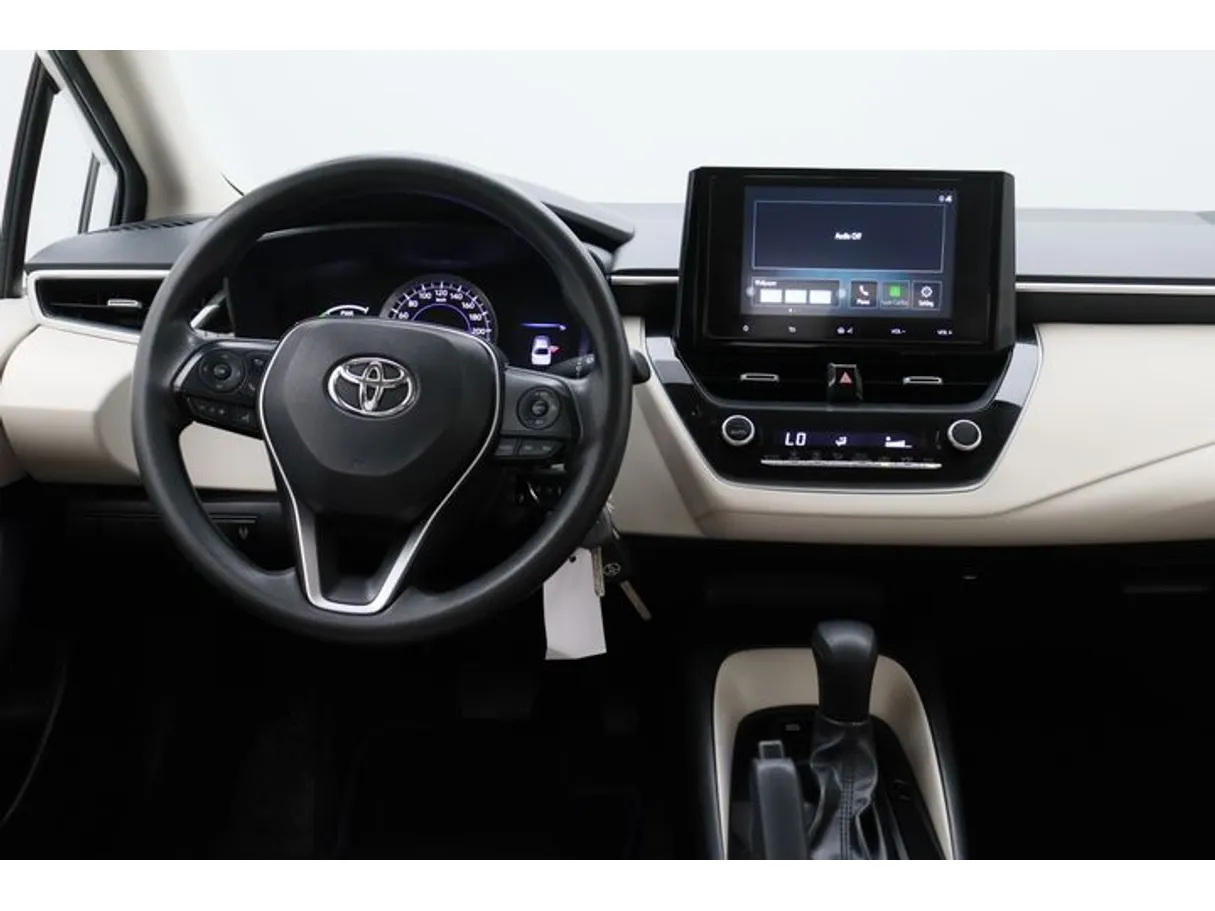 Car image 15