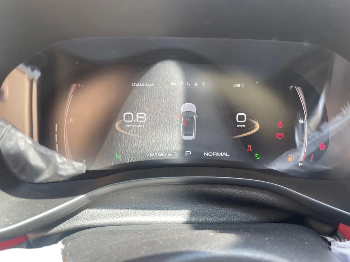 Car image 19