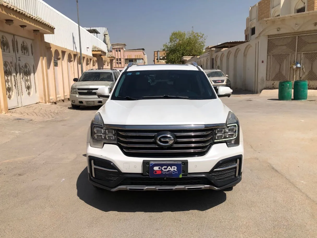 Car image 2