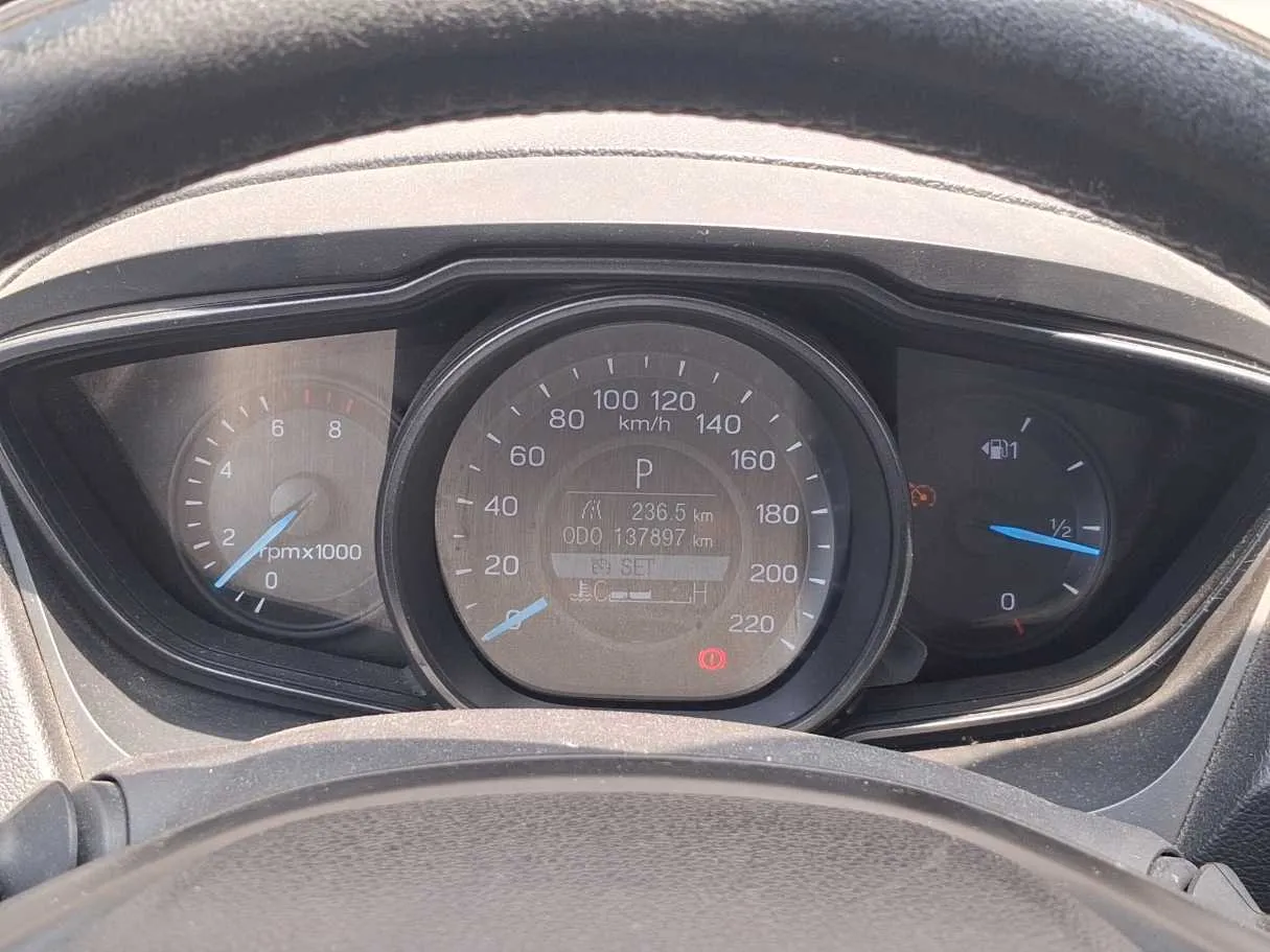 Car image 20