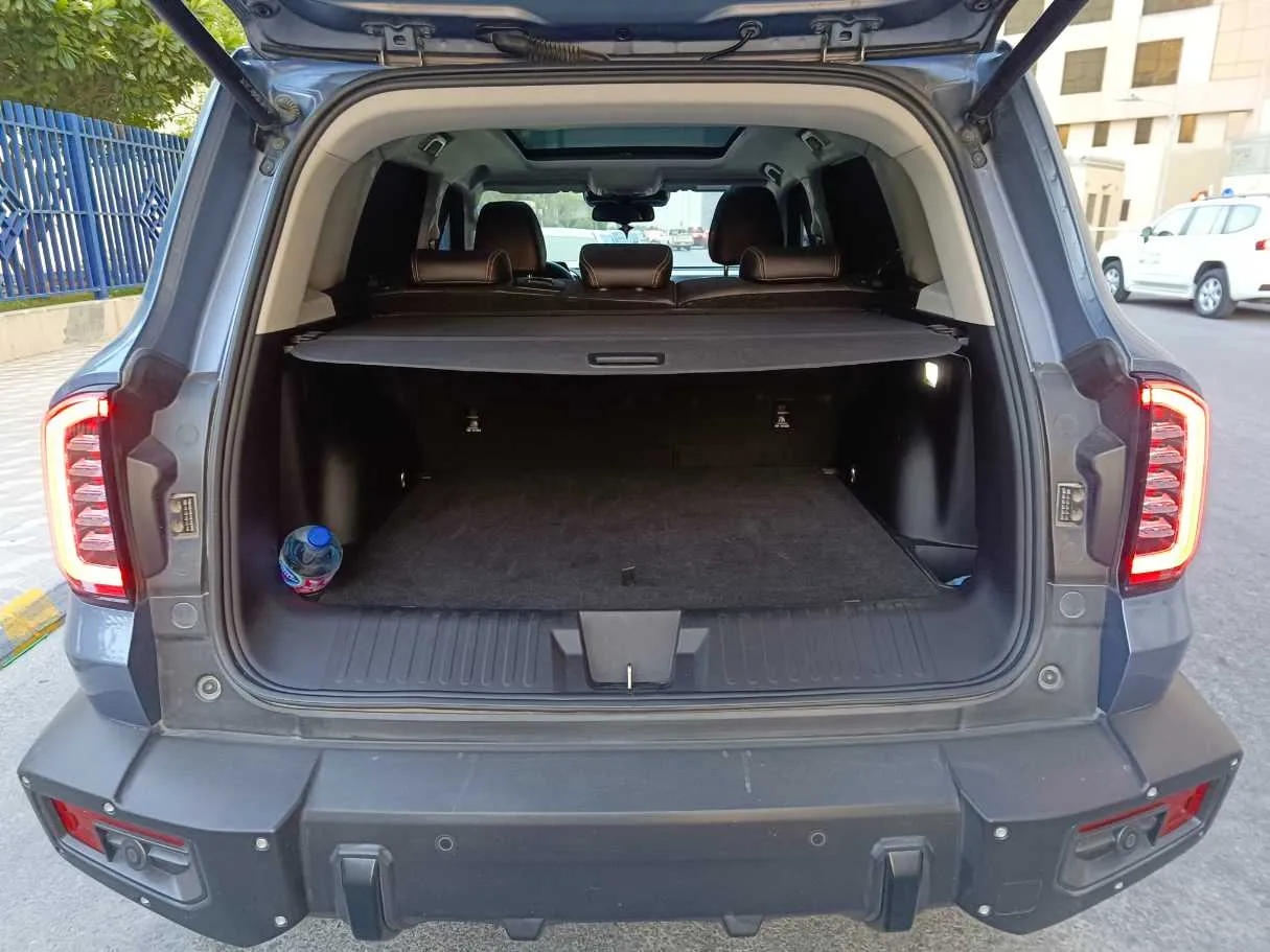 Car image 29
