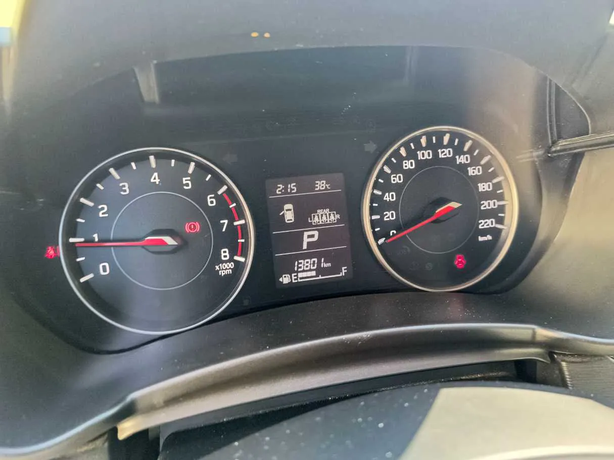 Car image 23