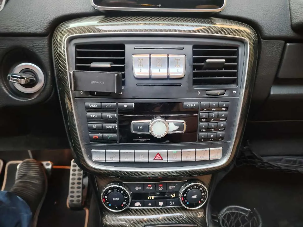 Car image 29