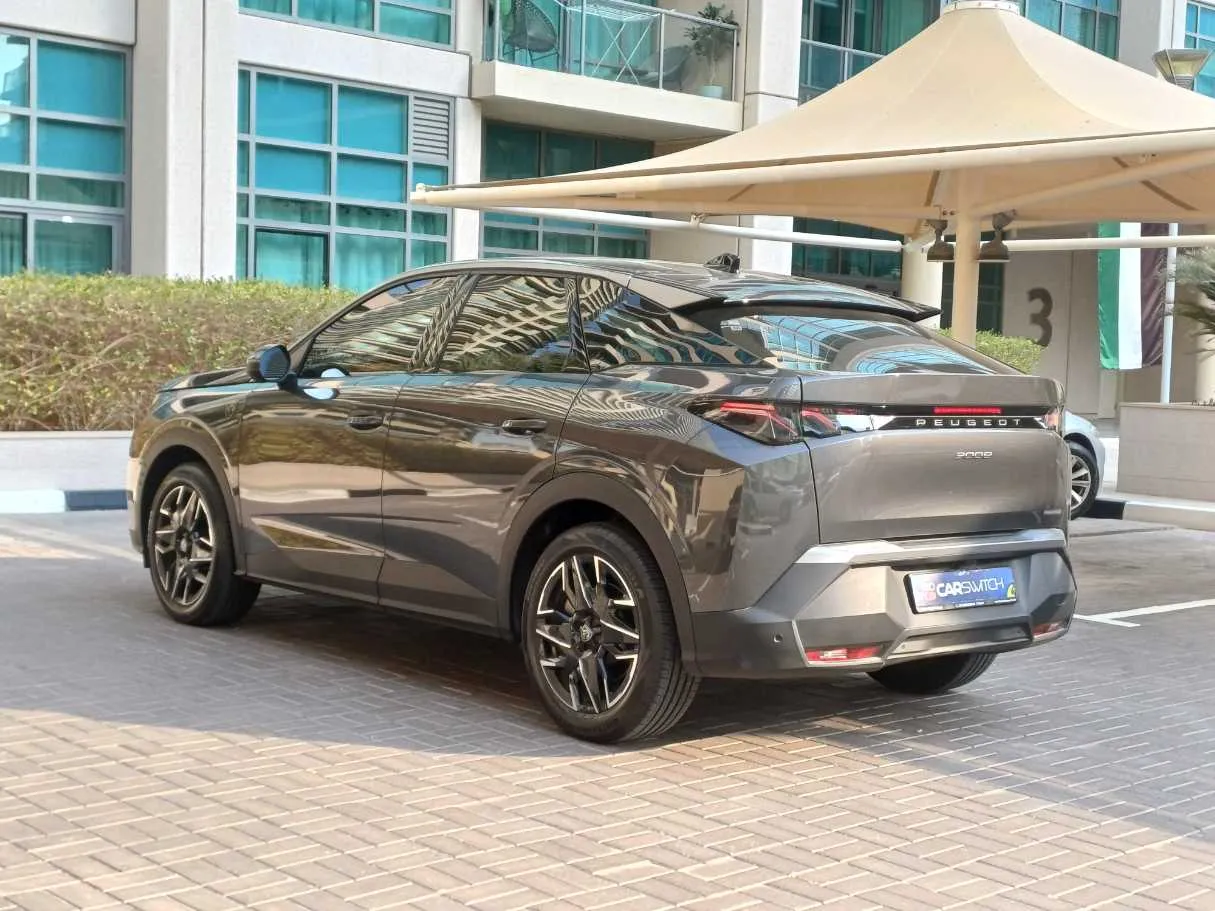 Car image 7