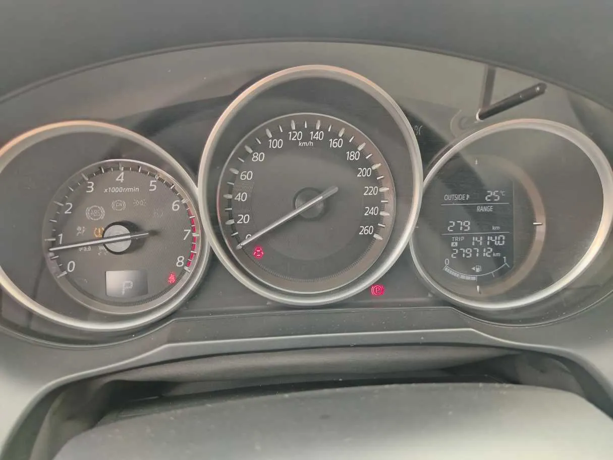 Car image 28