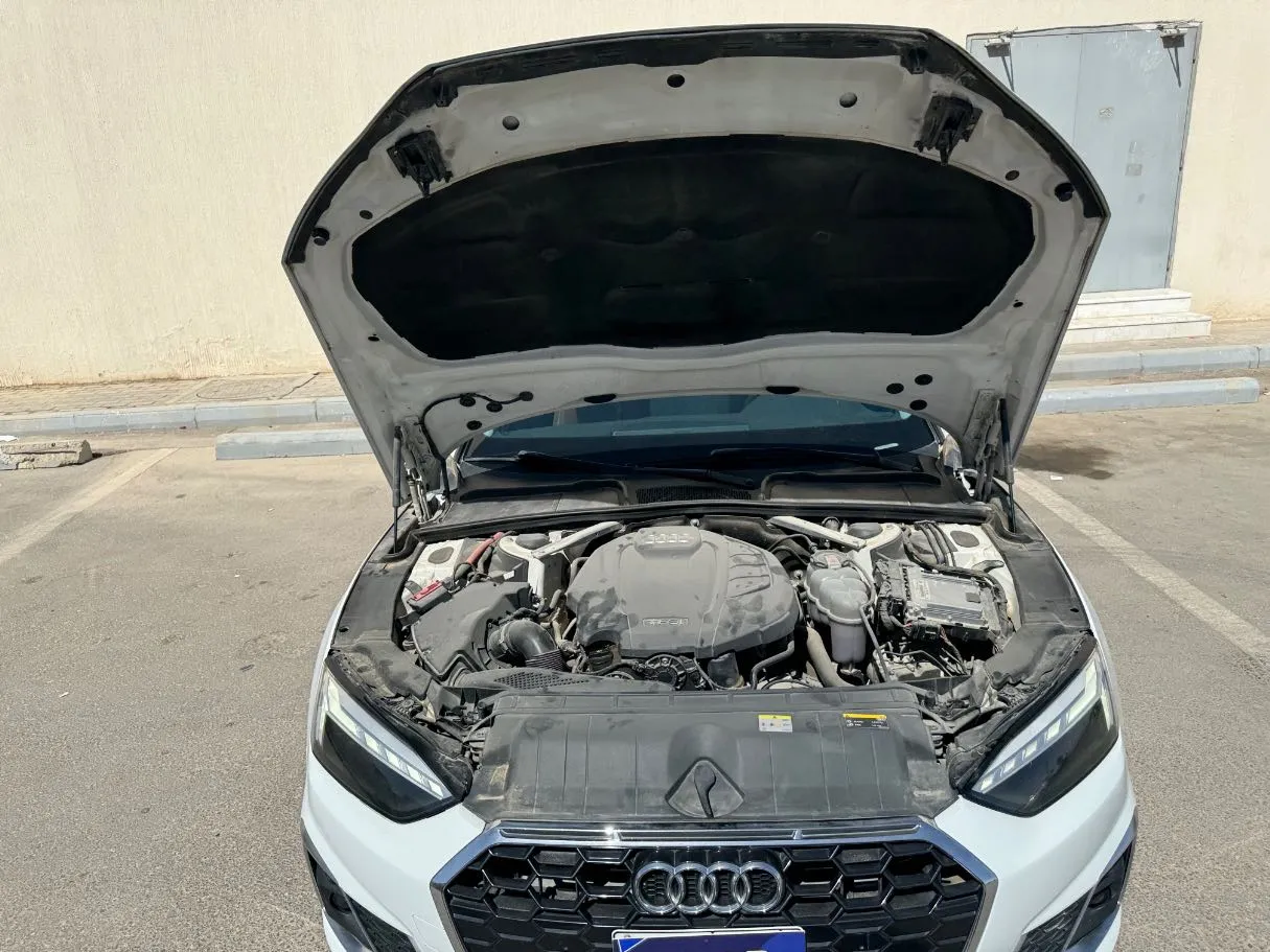 Car image 21