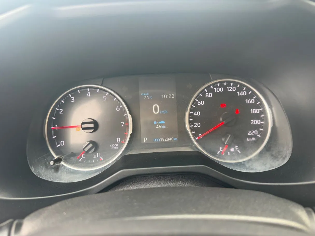 Car image 11