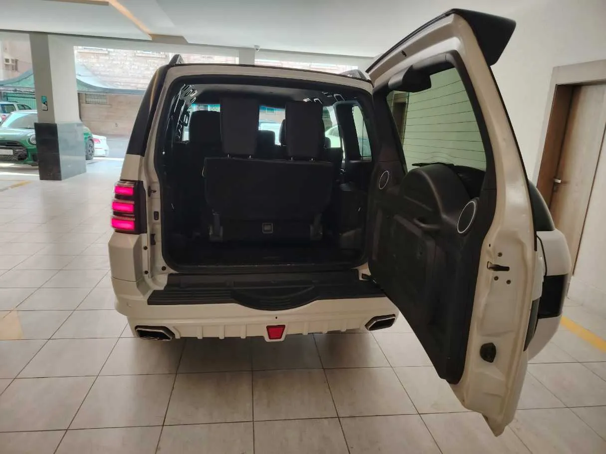 Car image 31