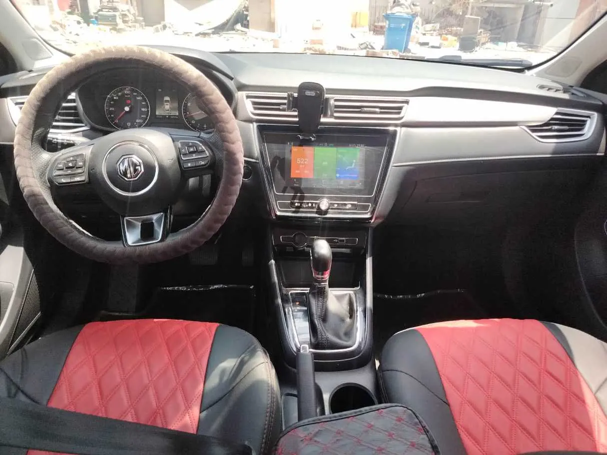 Car image 20