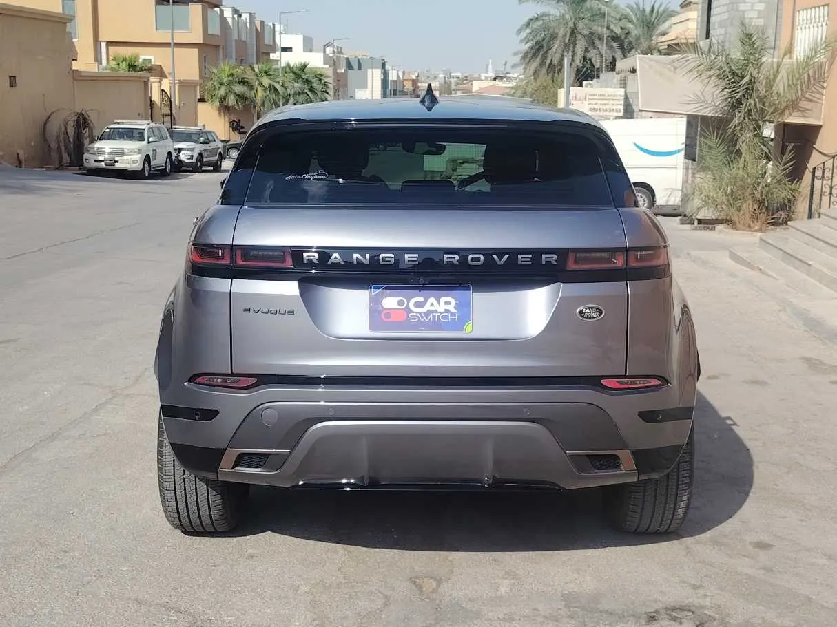 Car image 6