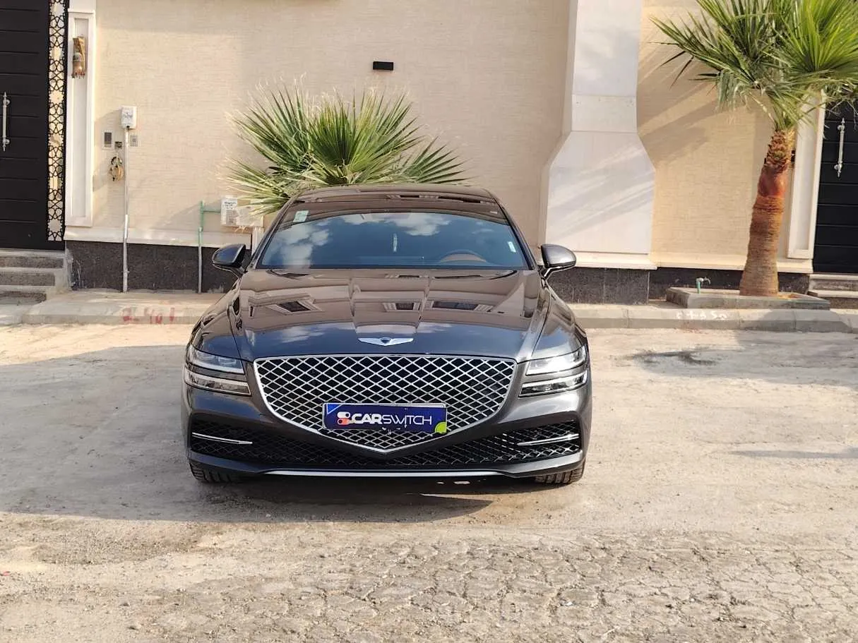 Car image 3